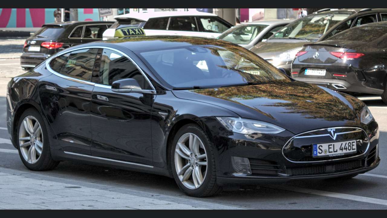 tesla Model S 2020