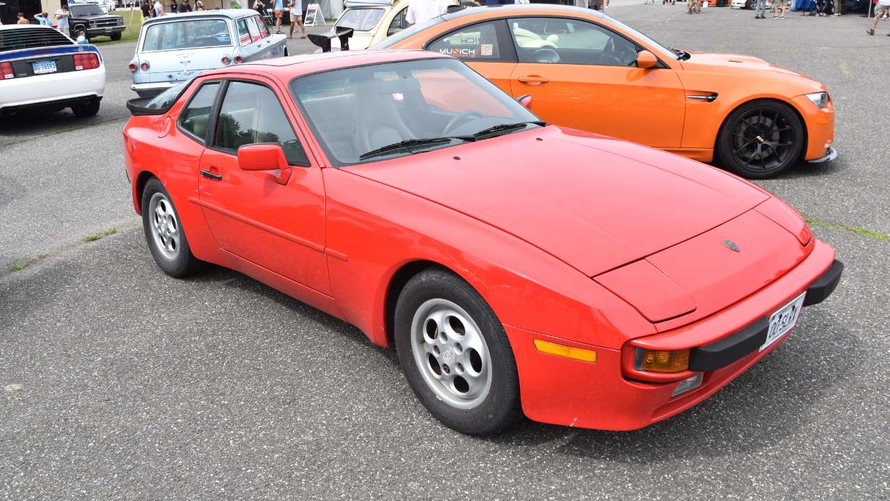 Porsche 944 1982