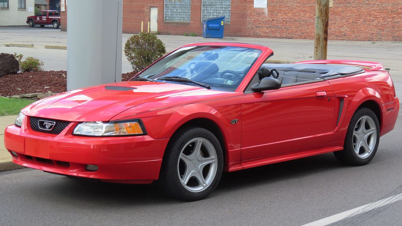 2000 Ford Mustang GT Convertible