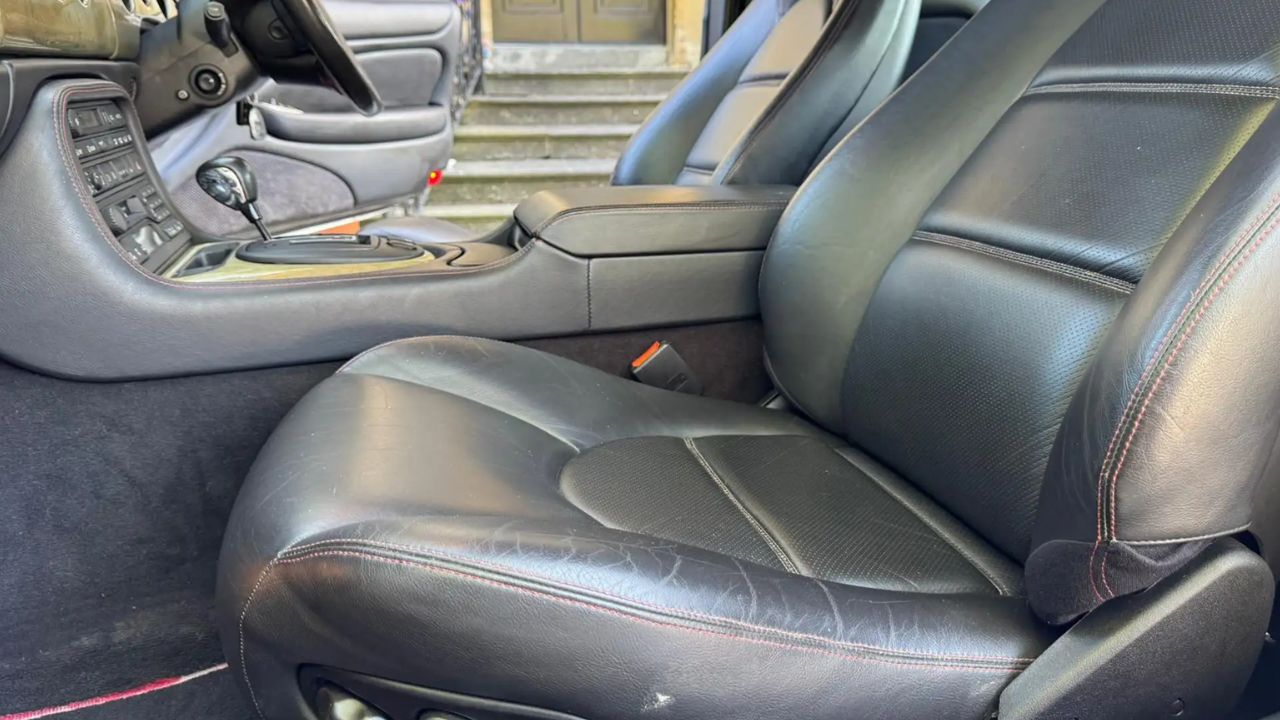 2000 Jaguar XKR Silverstone (7)