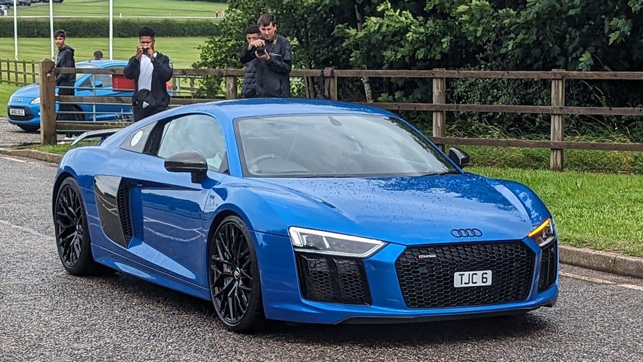Audi R8 V10 Plus