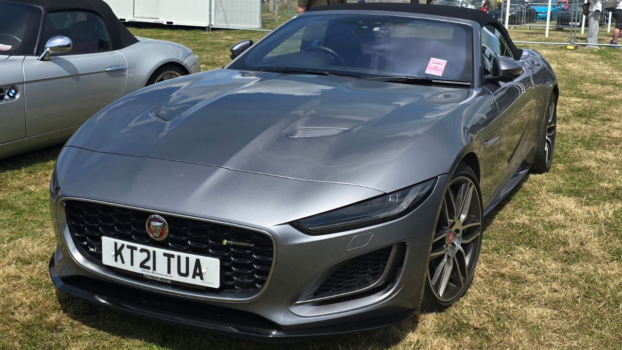 2021 Jaguar F Type R-Dynamic V8 Auto