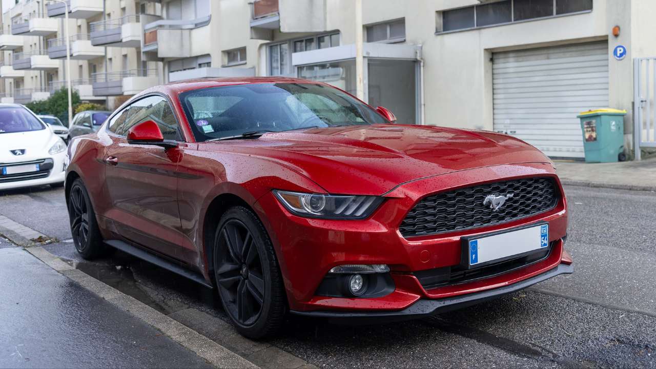 Ford Mustang EcoBoost 2025