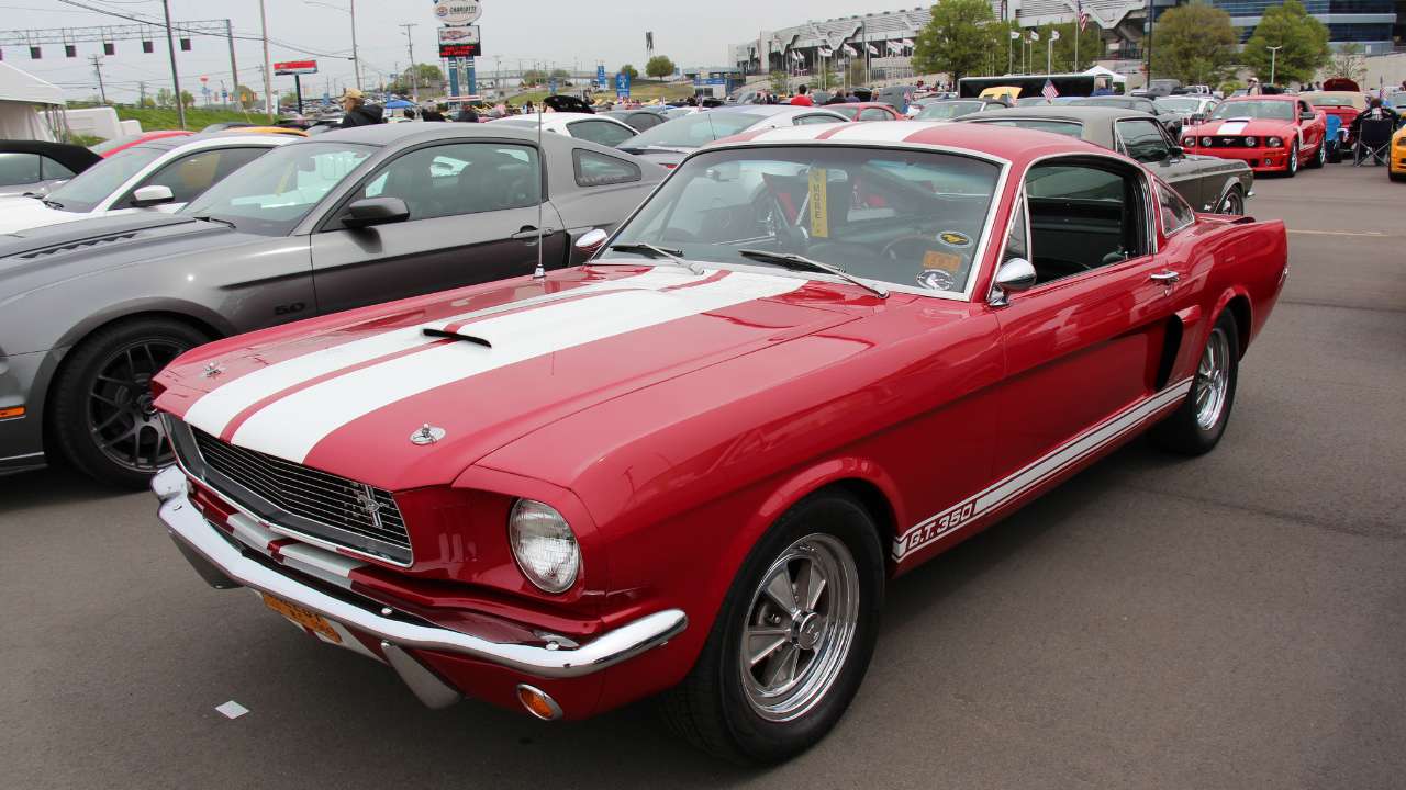 Buyer Paid Cash for a Classic Mustang, Then the Bank Called Two Days Later Asking Questions