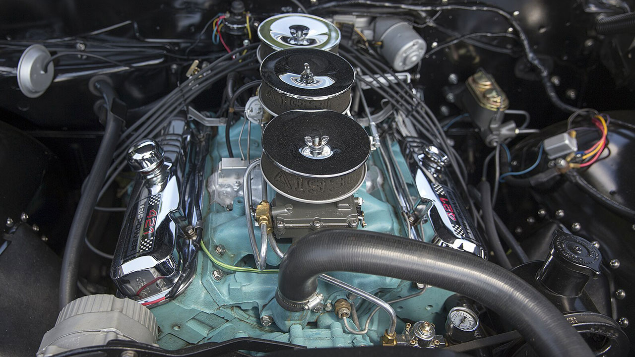 Pontiac’s 421 Tri-Power: A collector’s dream engine