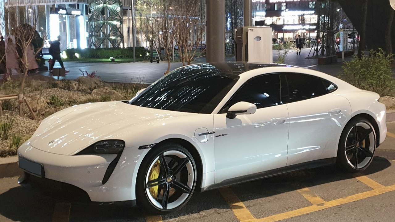 Porsche Taycan Turbo S