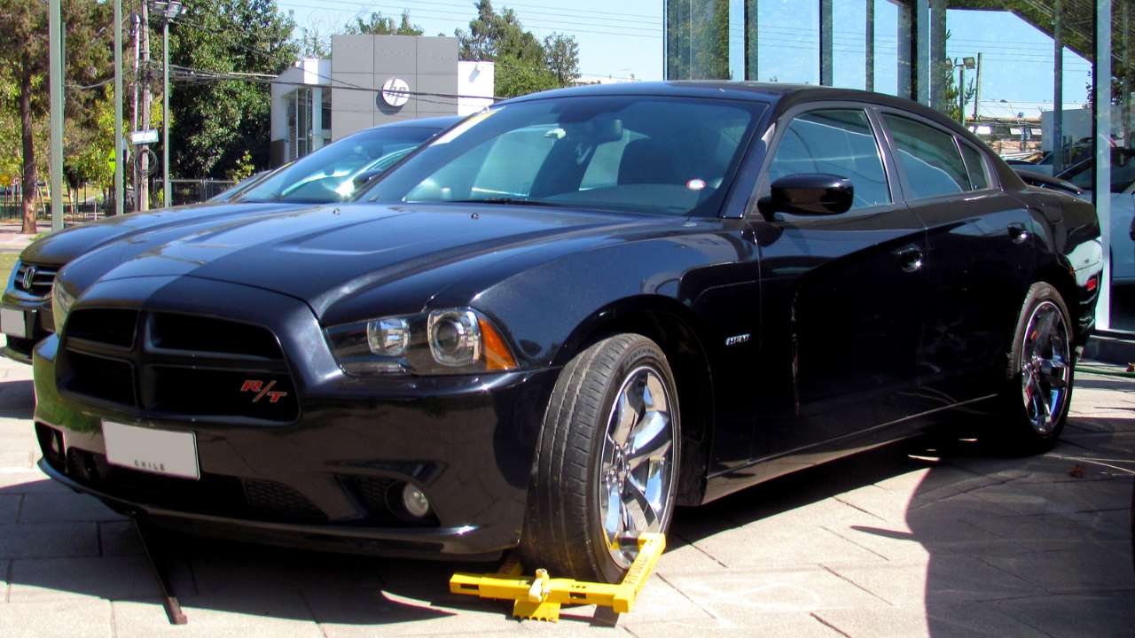 Dodge Charger RT 2011