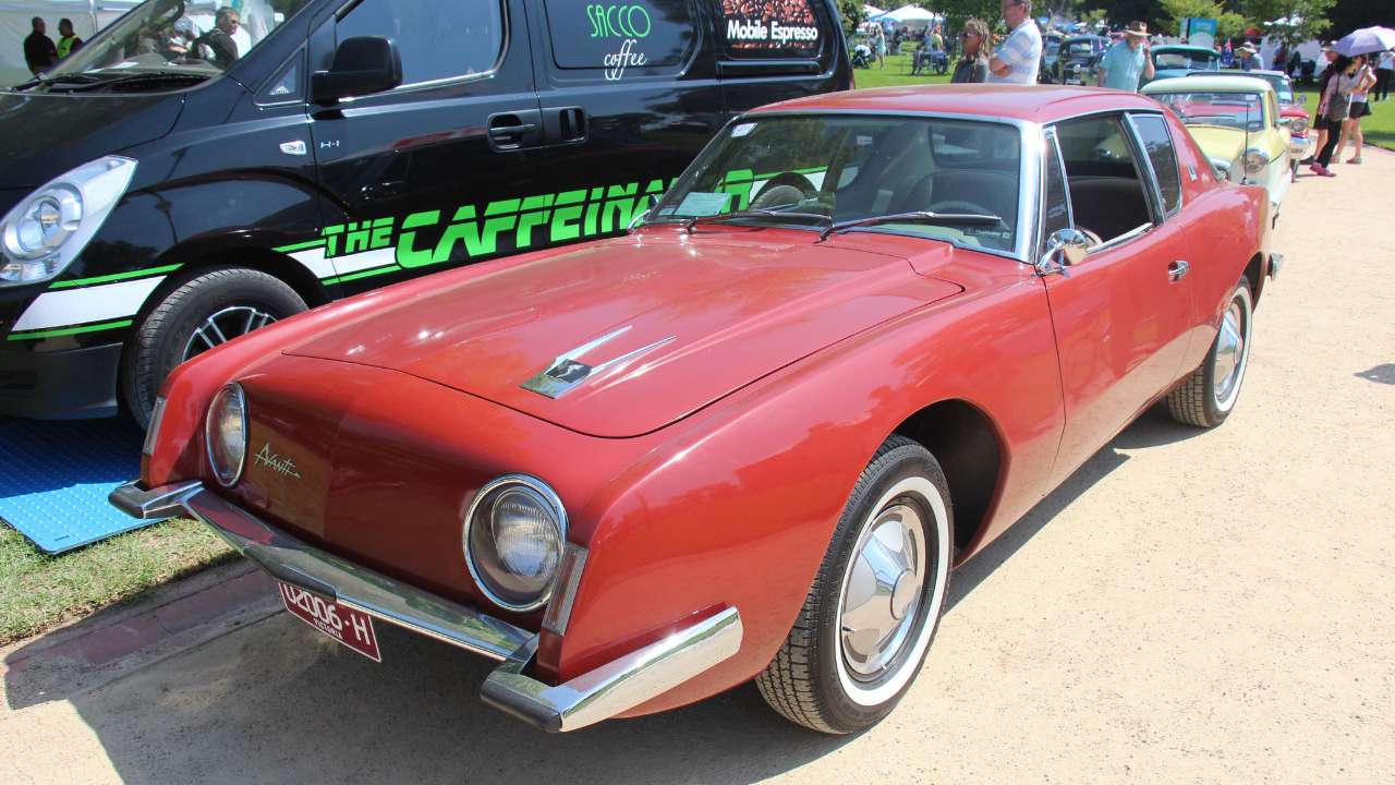 Studebaker Avanti 1962