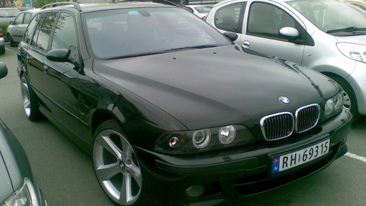 BMW 5 Series Touring E39