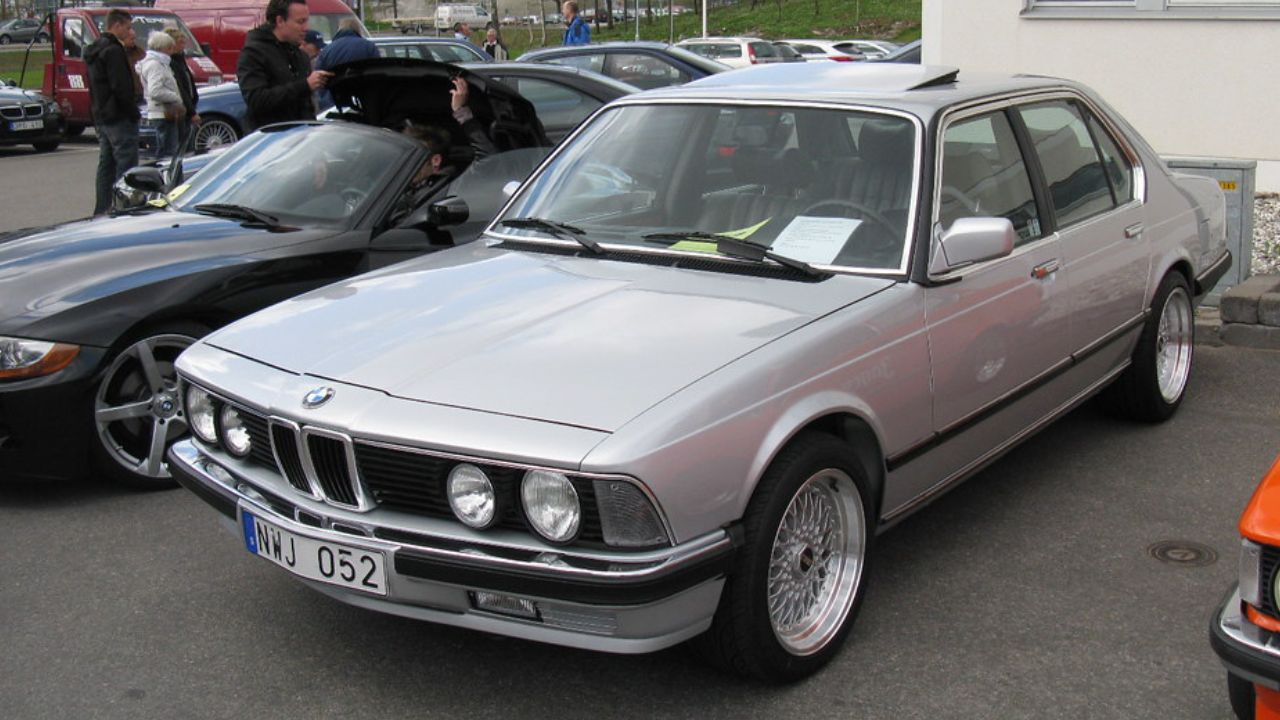 BMW 7 Series (E23)