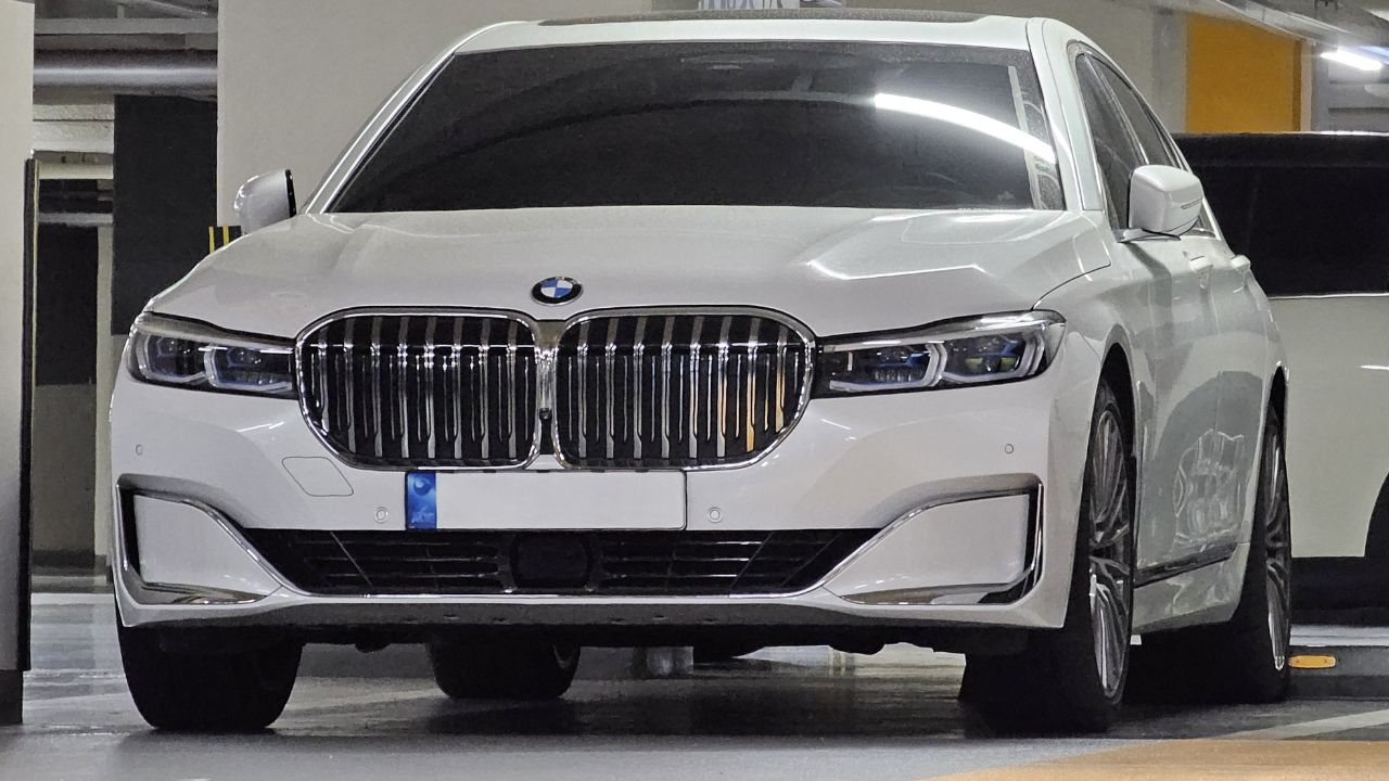 BMW G11 LCI 7 Series