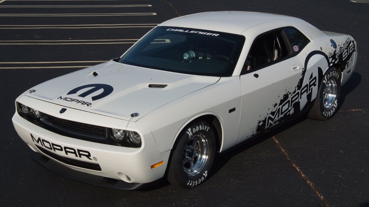 Dodge Challenger Drag Pak