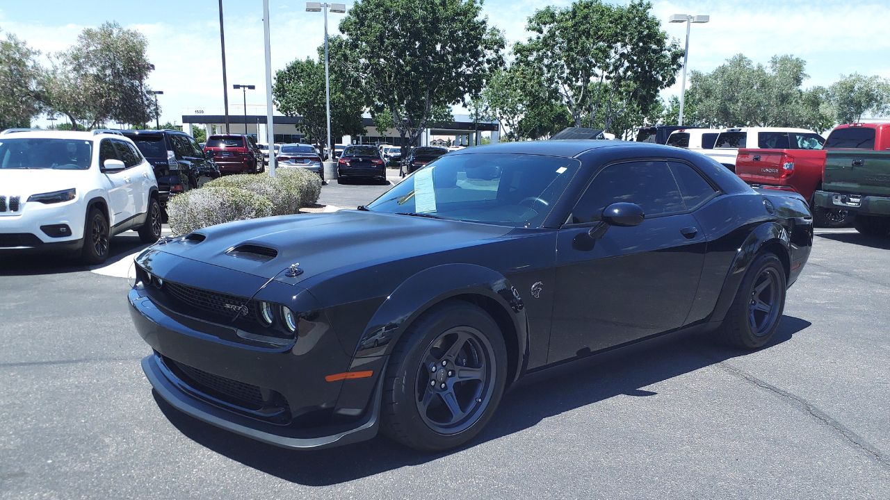 Dodge Challenger SRT Super Stock