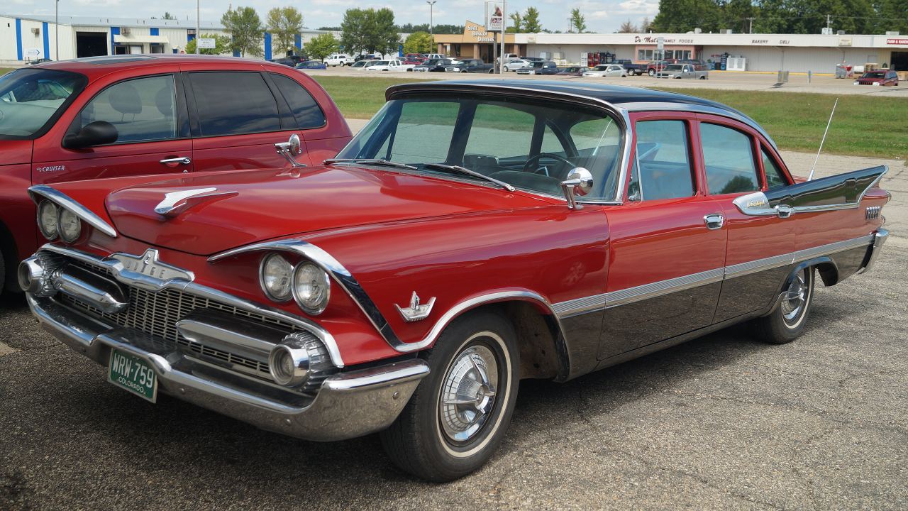 Dodge Custom Royal