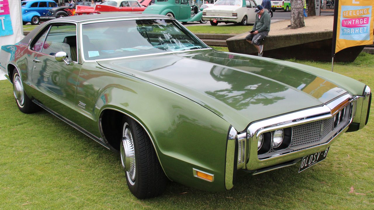 Oldsmobile 455 Rocket