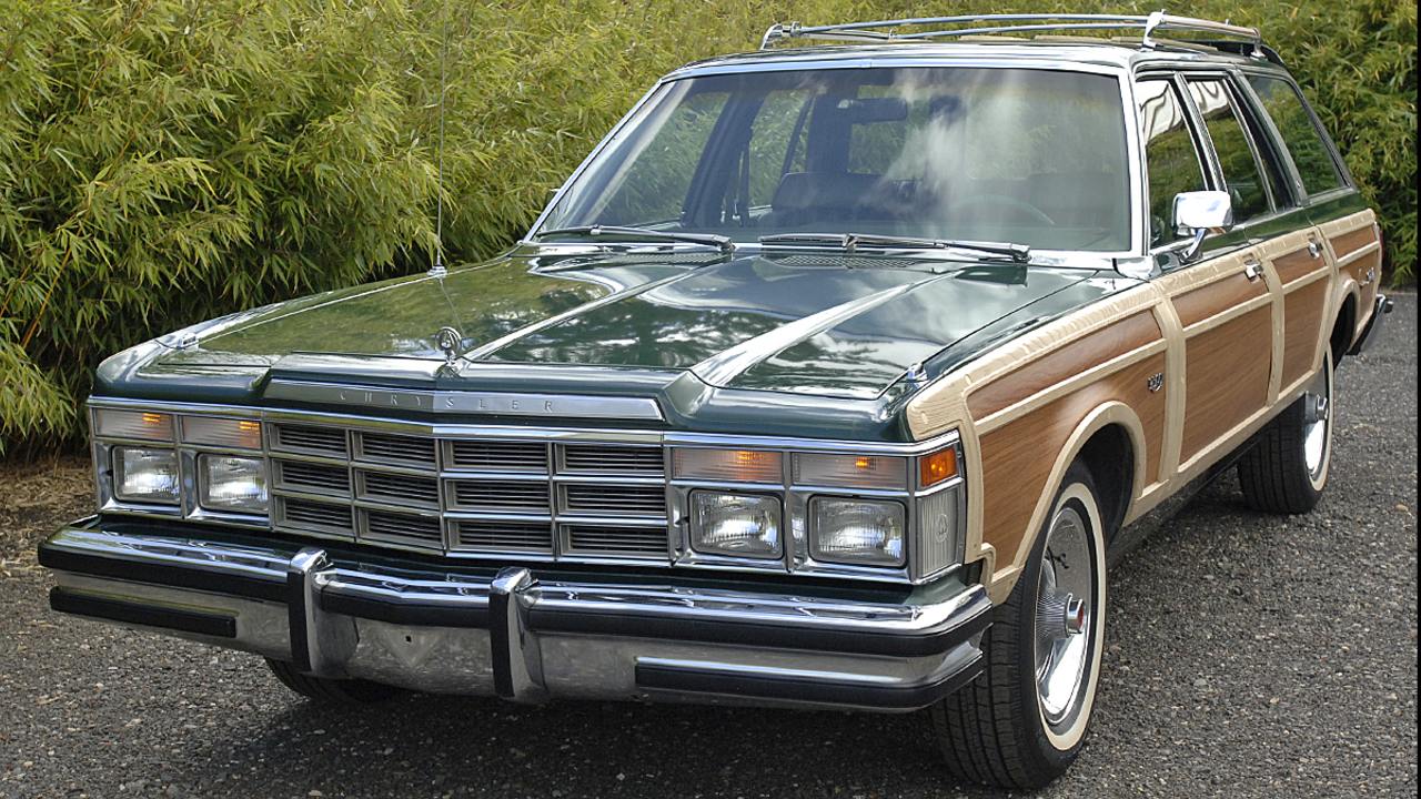 Chrysler LeBaron Town & Country