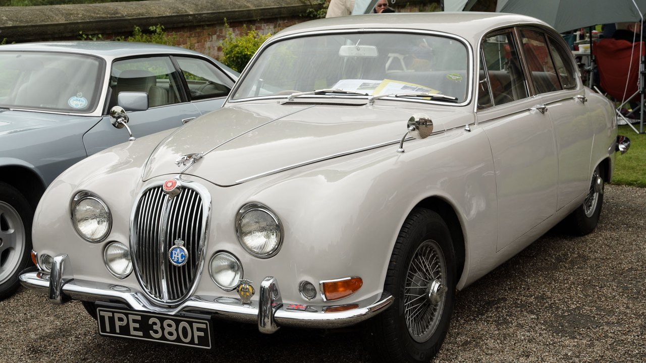 Jaguar S-Type (1963-1968)