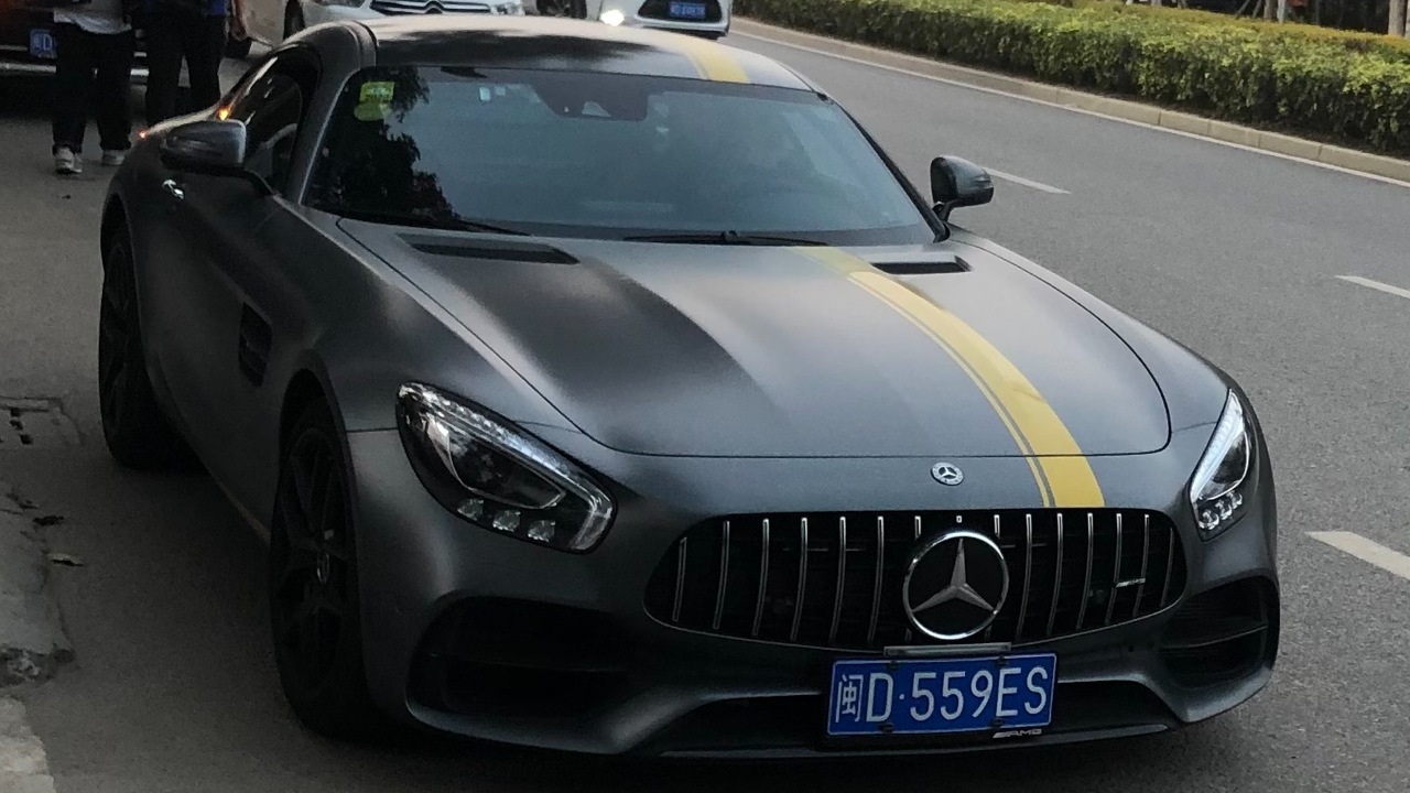 Mercedes-AMG GT R