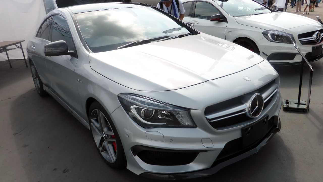 Mercedes-Benz CLA45 AMG