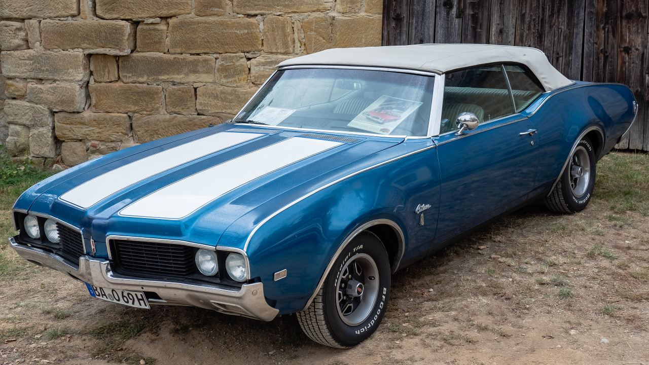 Oldsmobile Cutlass Supreme