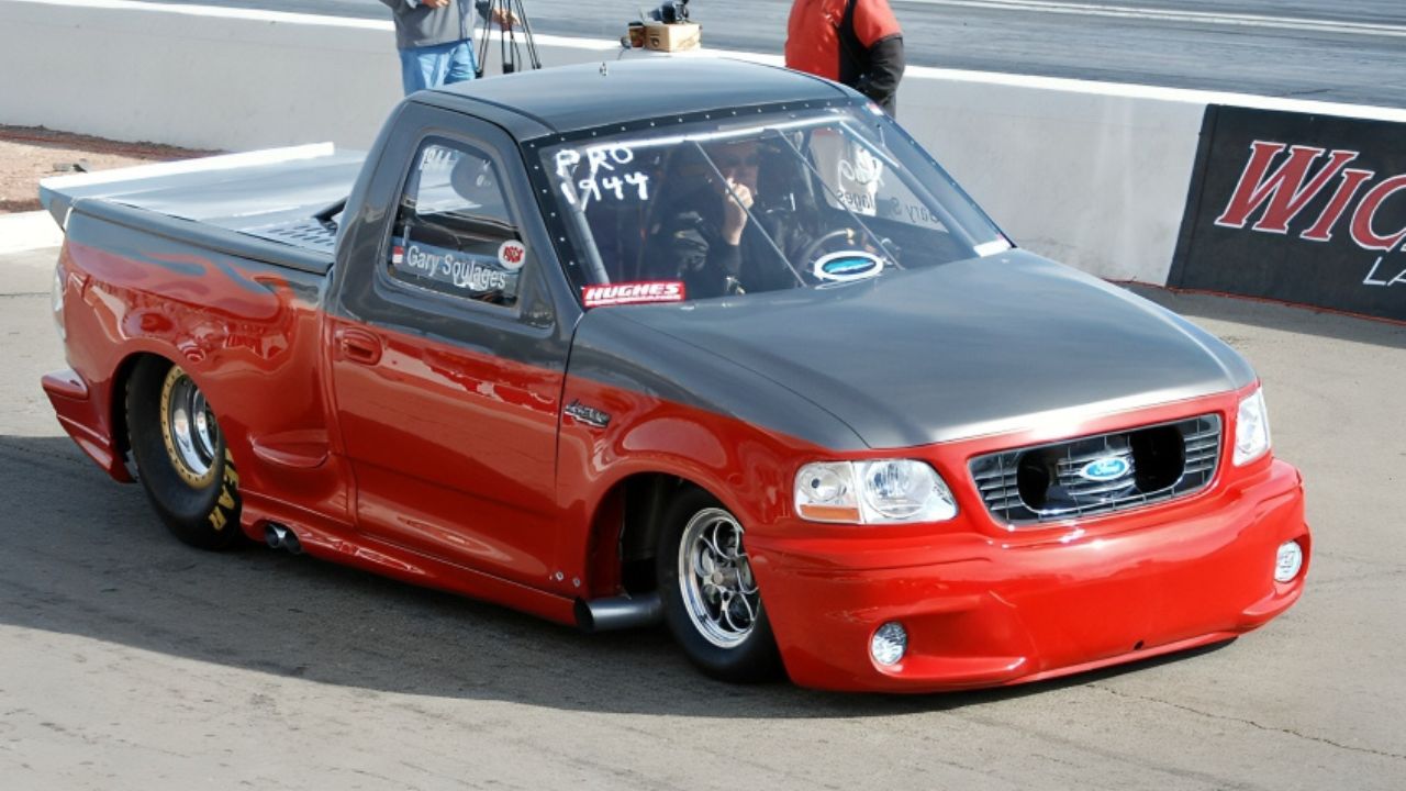 Ford SVT Lightning