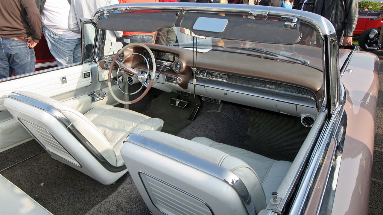 Cadillac Eldorado white interior