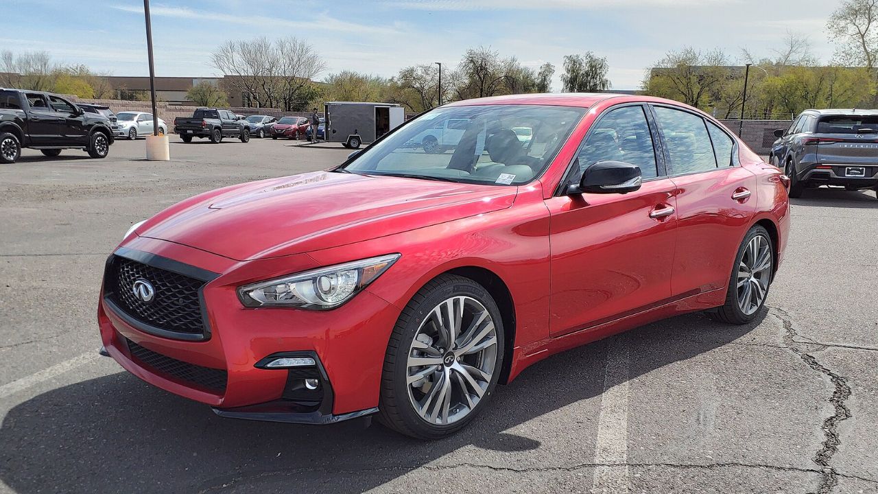 Infiniti Q50