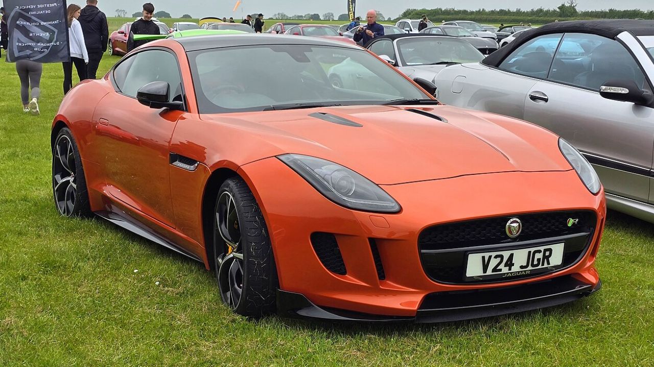 2014 Jaguar F Type R