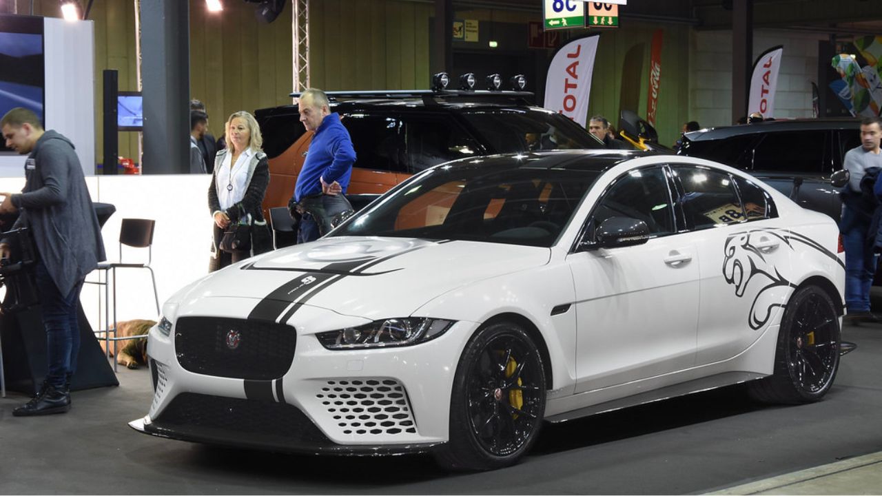 Jaguar XE SV Project 8