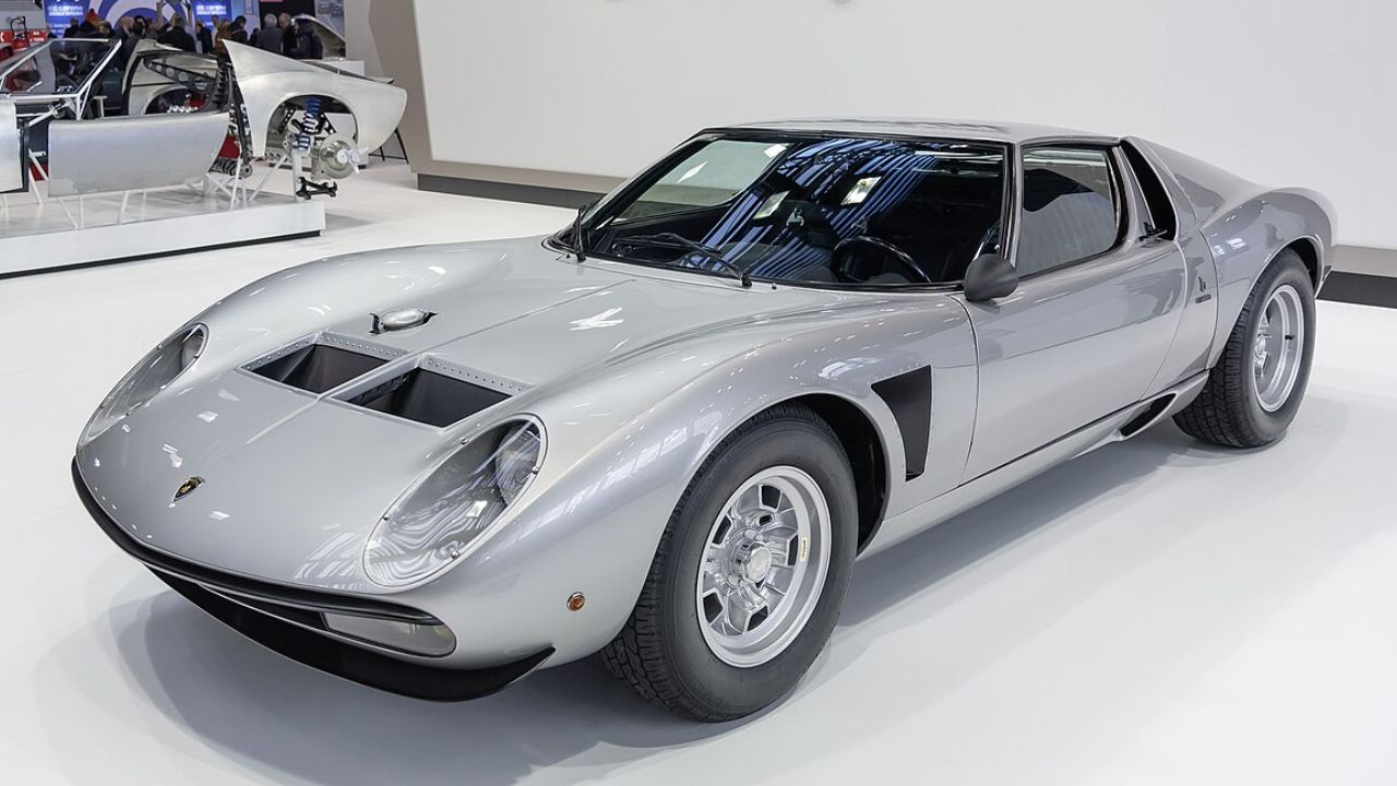 Lamborghini Miura SVJ