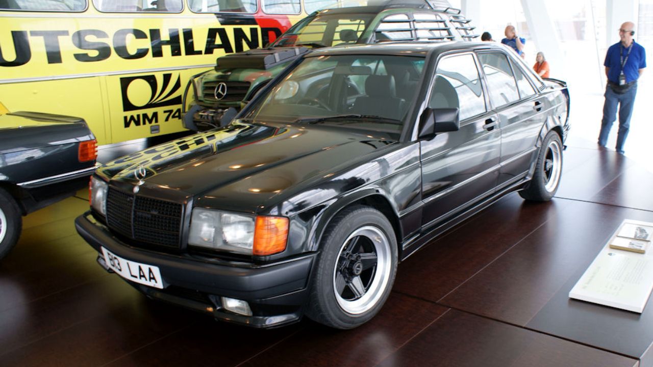 Mercedes-Benz 190E 1984 2.3 AMG