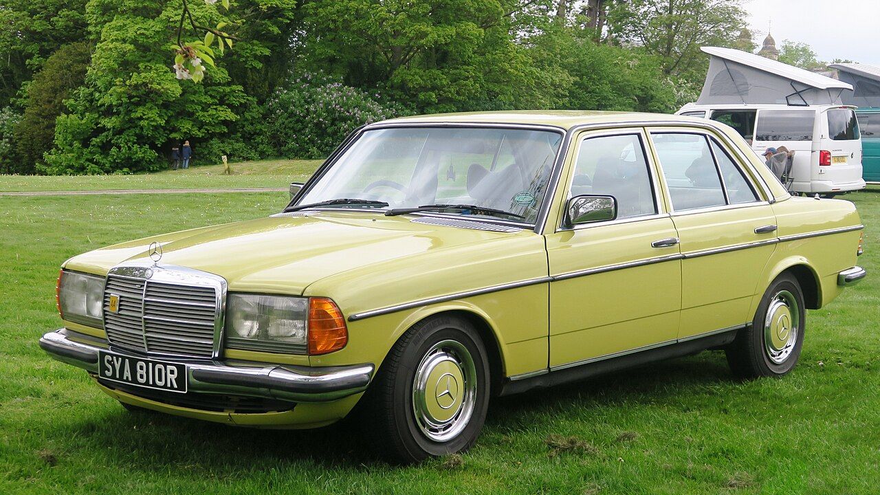 Mercedes-Benz 280 (W123) registered September 1976 2746cc