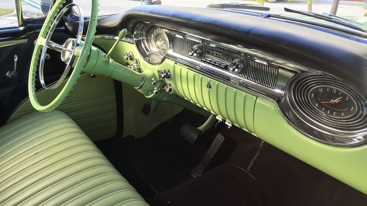 Oldsmobile Super 88 Interior