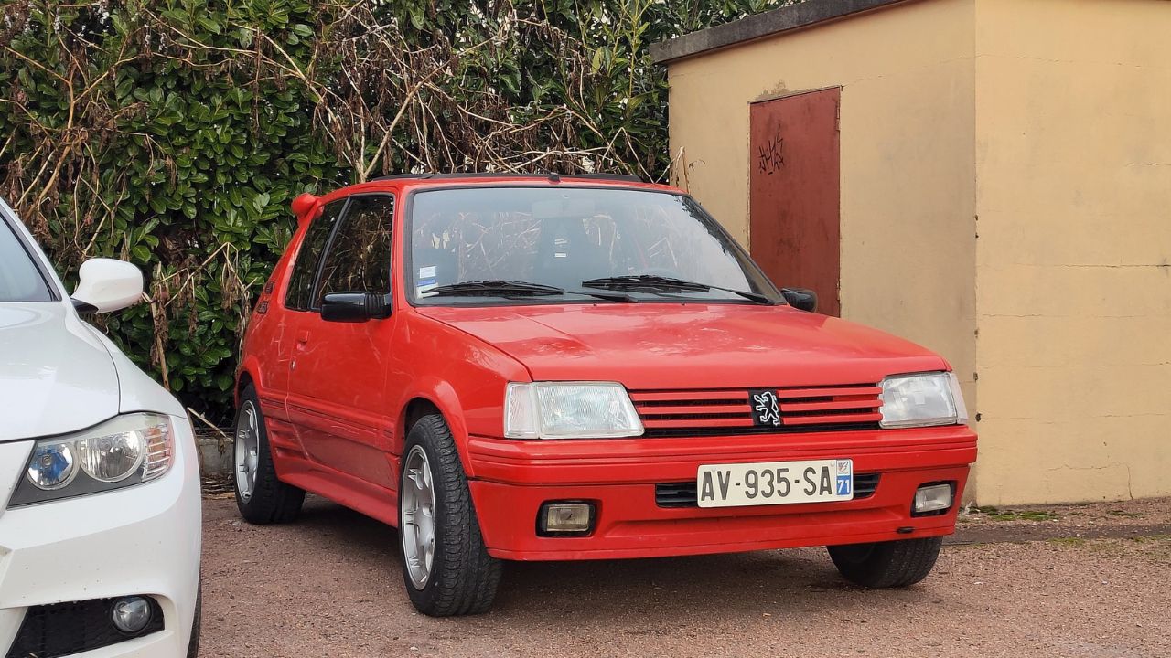 Peugeot 205 GTI