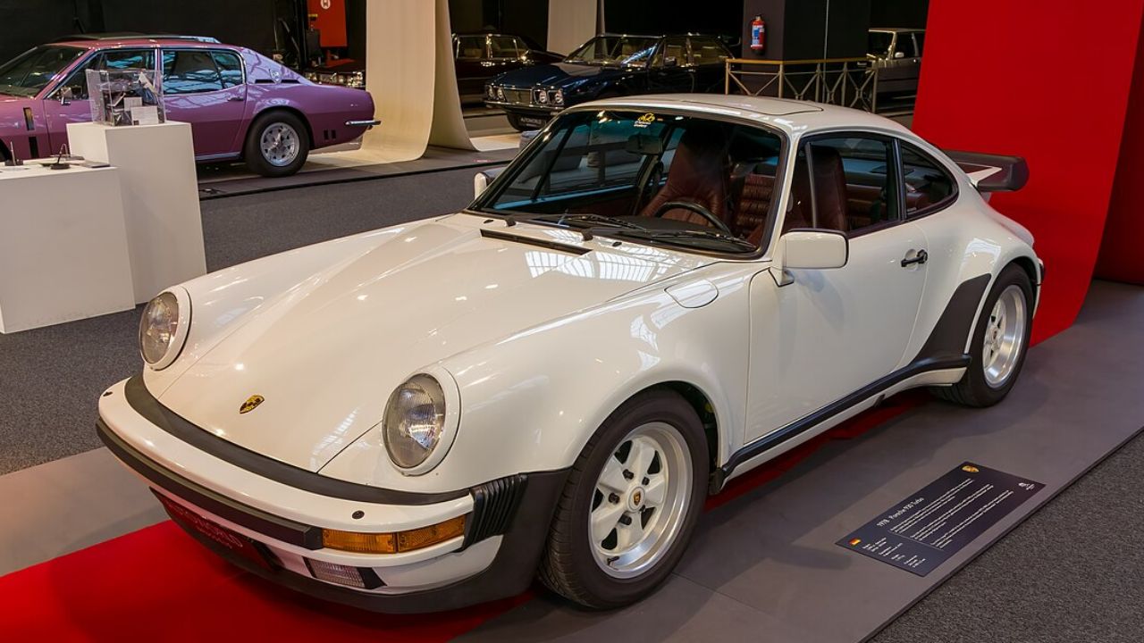 Porsche 911 Turbo 930
