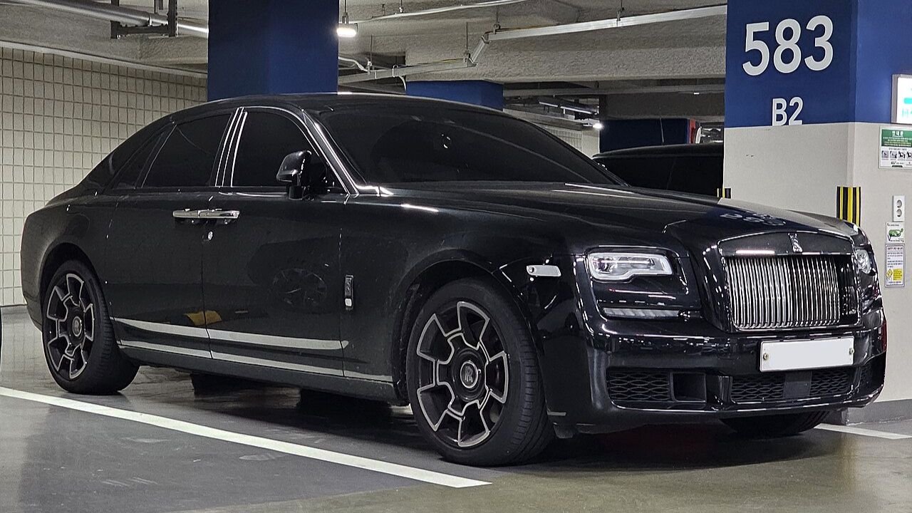 Rolls-Royce Ghost Black Badge