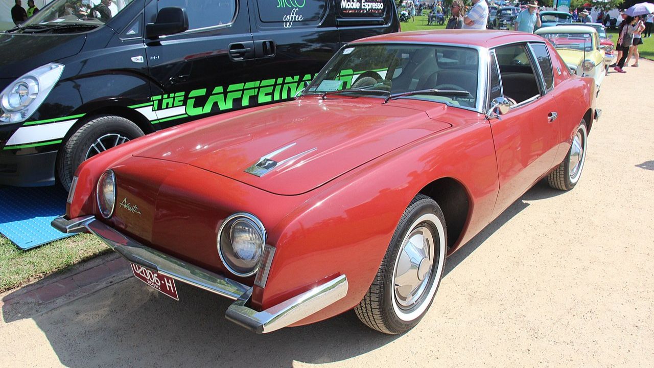 1962 Studebaker Avanti Coupe