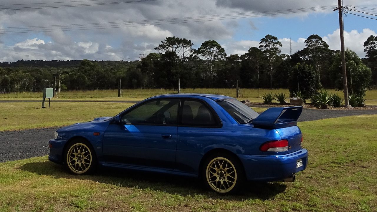 Subaru Impreza WRX STi Coupe 22B replica (38428659400)