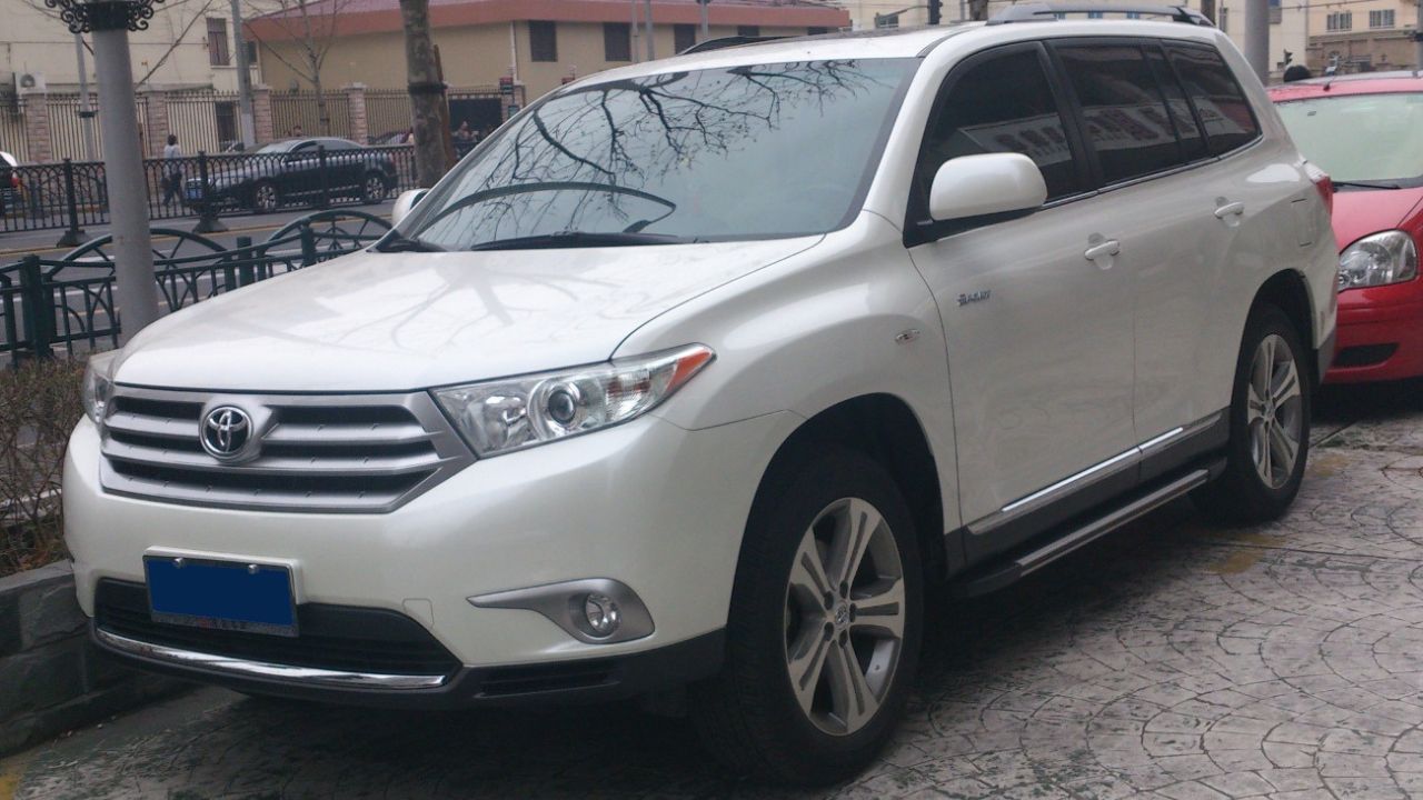 Toyota Highlander XU40 facelift 01 China 2013-02-25