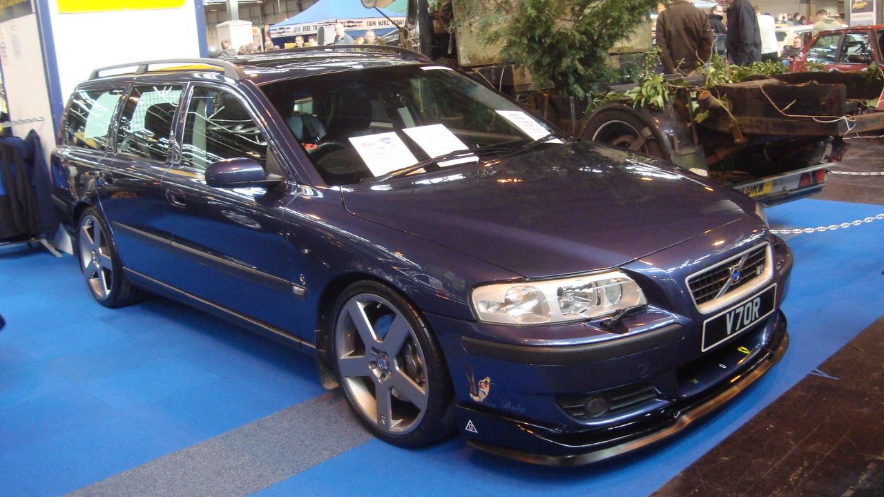 Volvo V70 R