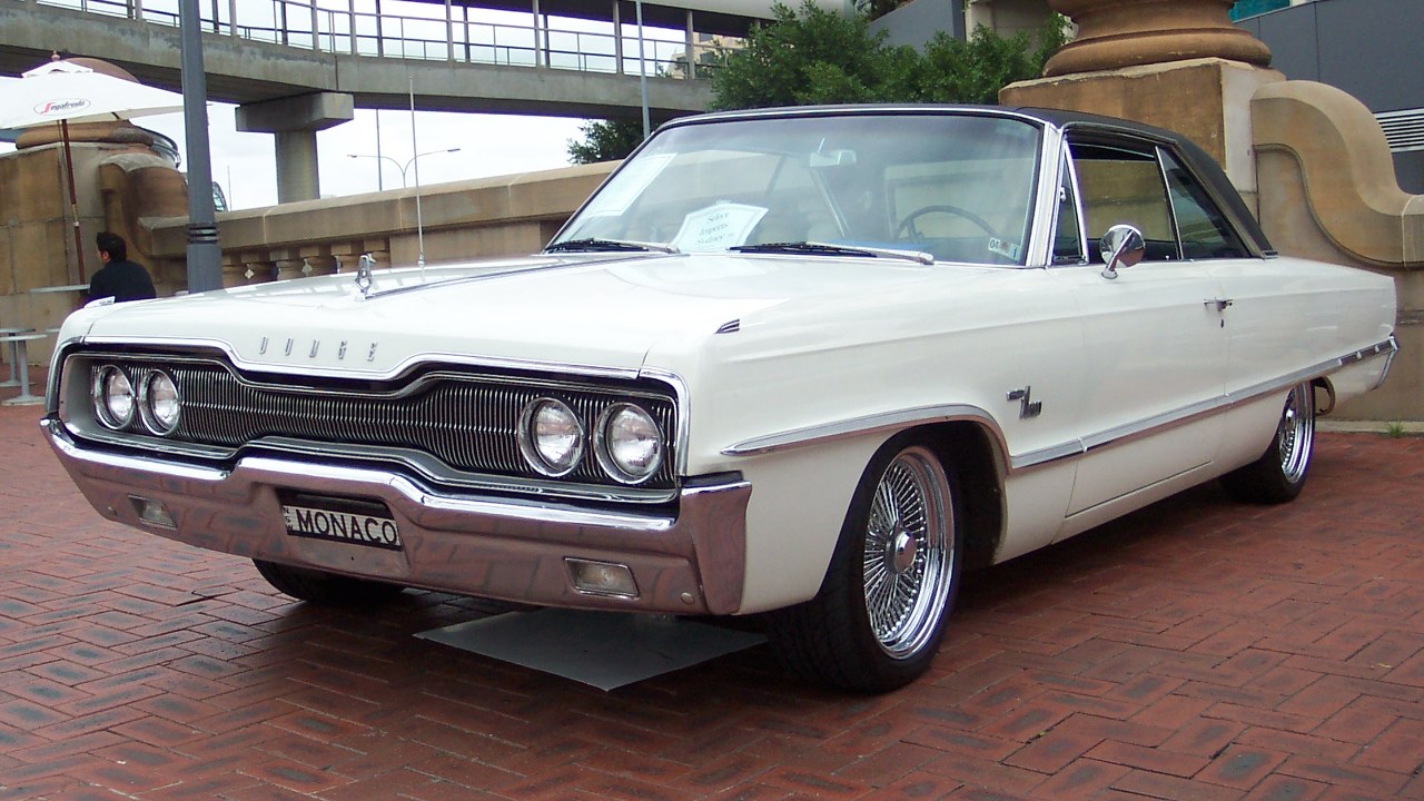 Dodge Monaco