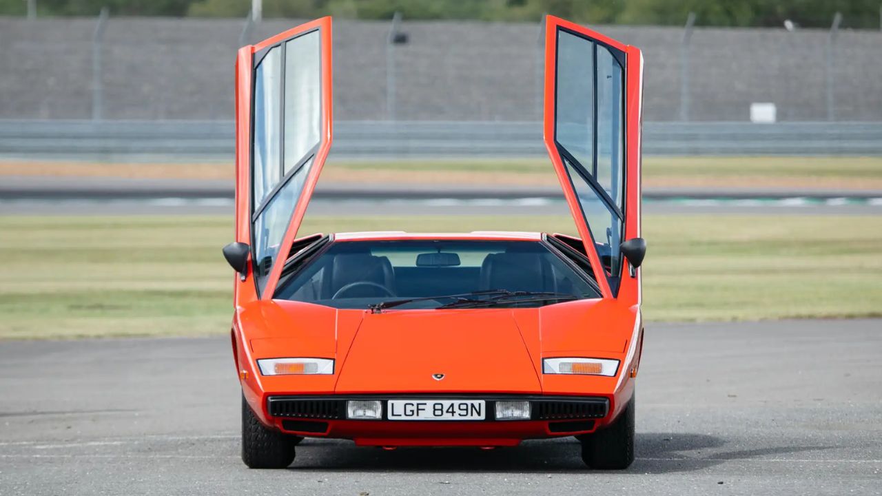 1975 Lamborghini Countach LP400 Periscopio in photos