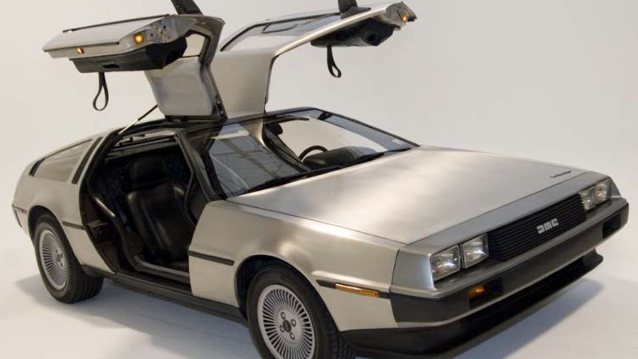 10 Vintage cars that cost more to fix than buy