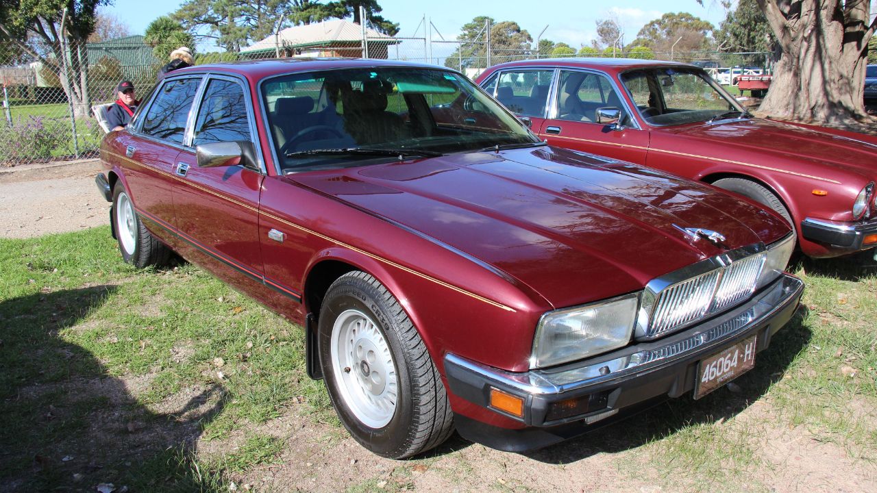 1989 Jaguar XJ40