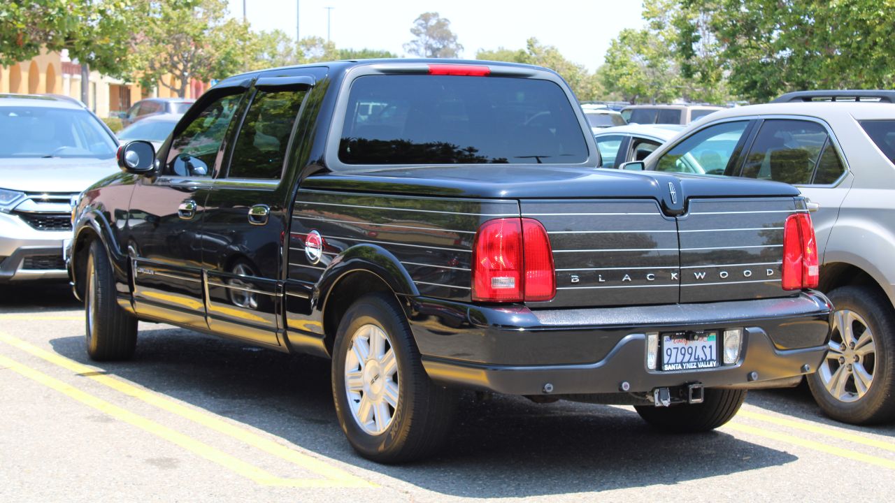 2002 Lincoln Blackwood