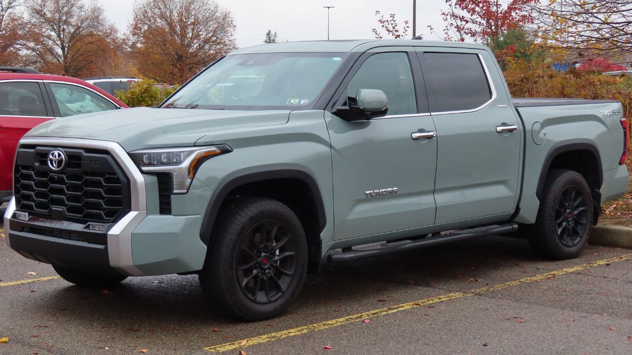 2022 Toyota Tundra Limited CrewMax Short Bed 4x4 with TRD Off-Road Package, front left, 11-01-2022