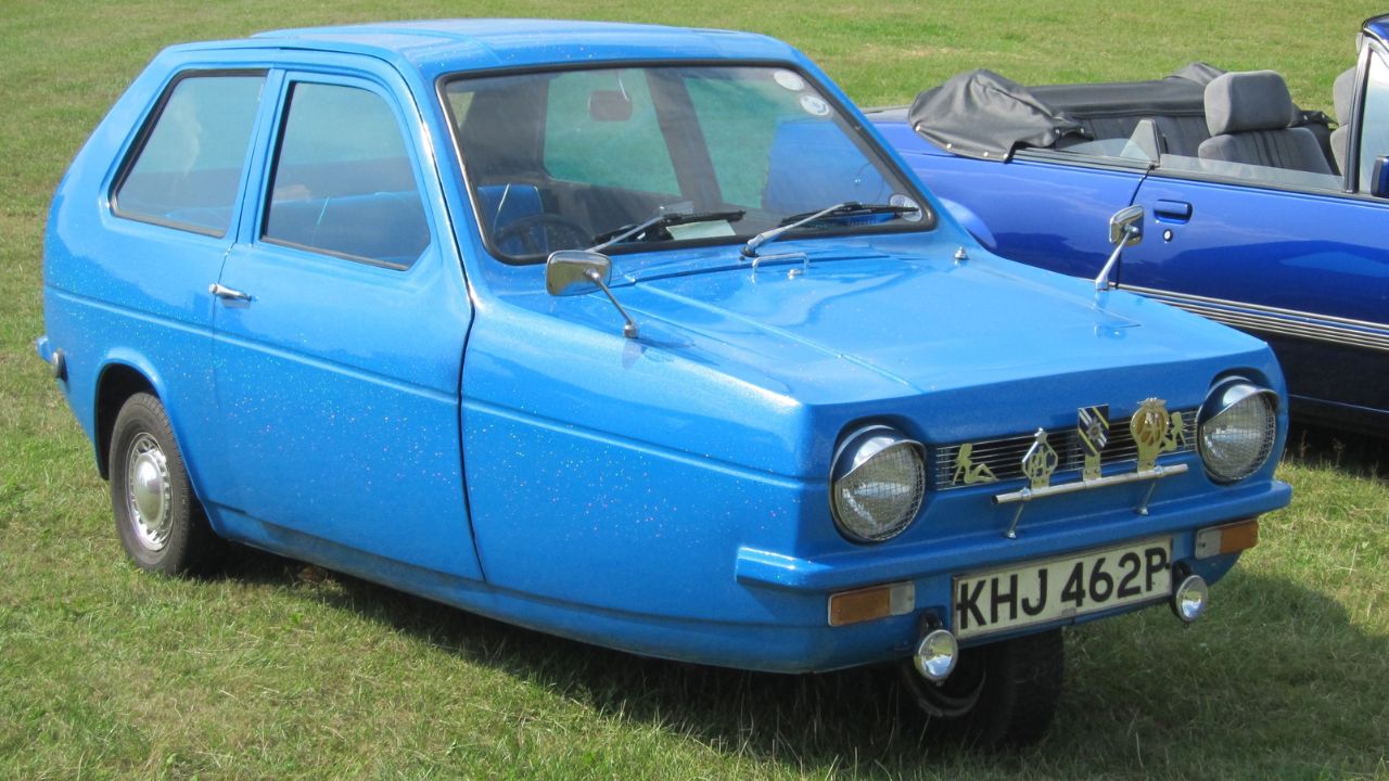 The Reliant Robin (1975)