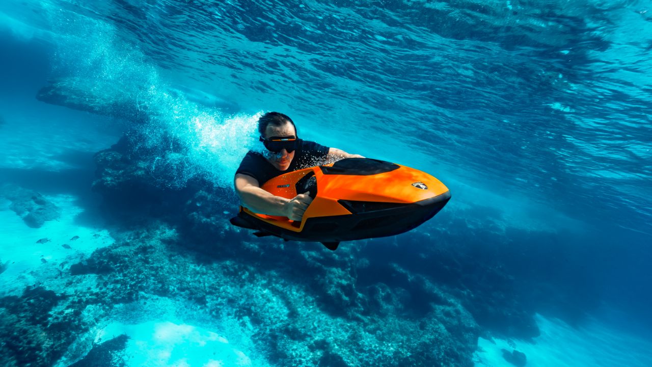 Just when you think you’ve seen it all, Lamborghini hits the water
