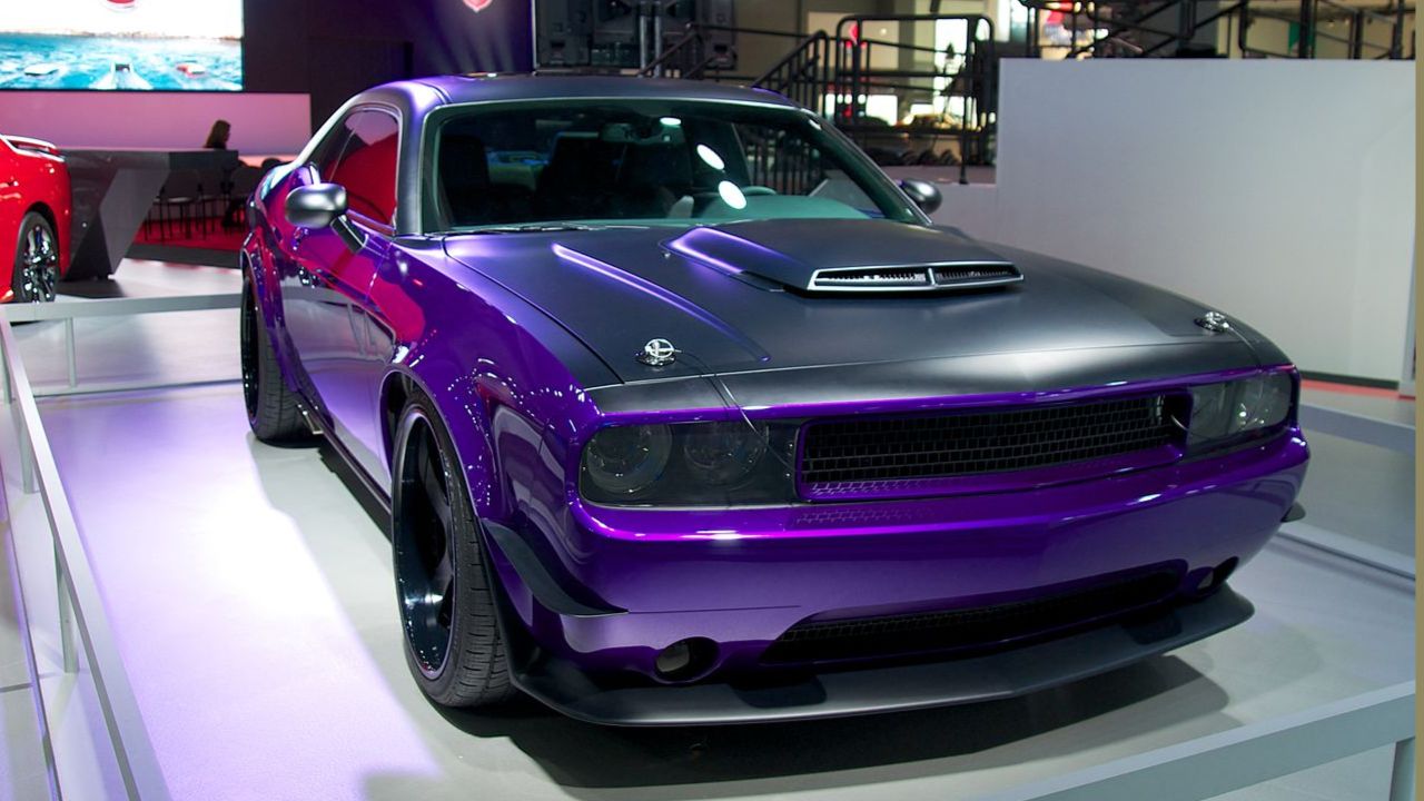 Dodge Challenger Purple