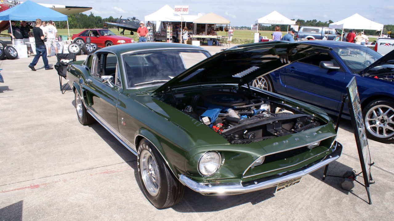 Ford Shelby Mustang 1968 GT500KR CobraJet RSideFront Mustang Meet FOF 17April2010 (14444058277)